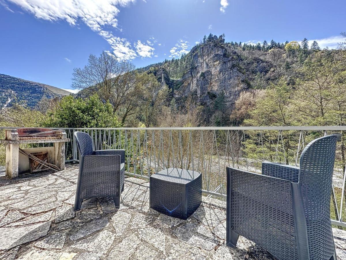 Gorges Du Tarn : Charmant Gite Avec Vue Sur Le Tarn Sainte-Enimie Bagian luar foto
